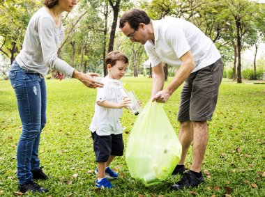  insanlar park temizlik