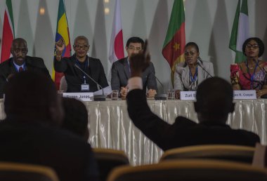 Konferans Uluslararası insanlar