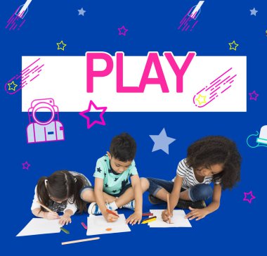 kağıtlara çizim çocuklar