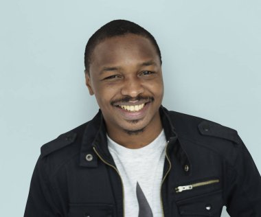 Afrikalı erkek gülümseyen