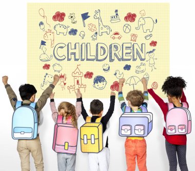 el ele tutuşarak okul çocukları