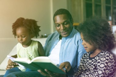 babası kızı ile vakit