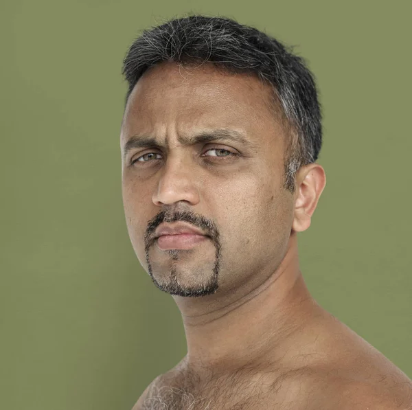Poważny człowiek indian twarz — Zdjęcie stockowe
