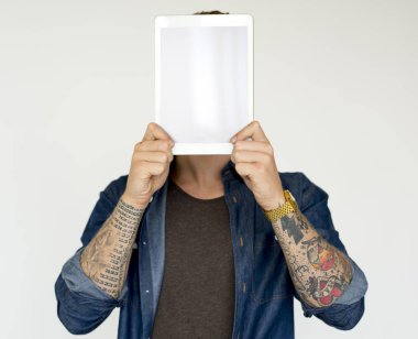 Dijital tablet tutan adam