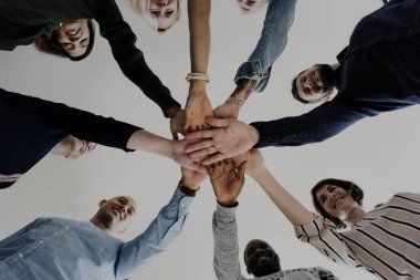 Daire el ele tutusun insanlarda çeşitlilik