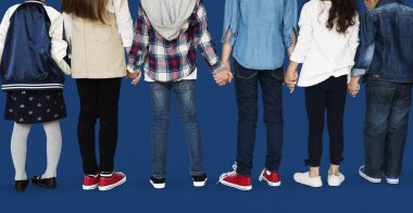 birlikte elele çocuk