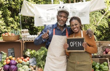 taze gracery organik dükkanında sahipleri