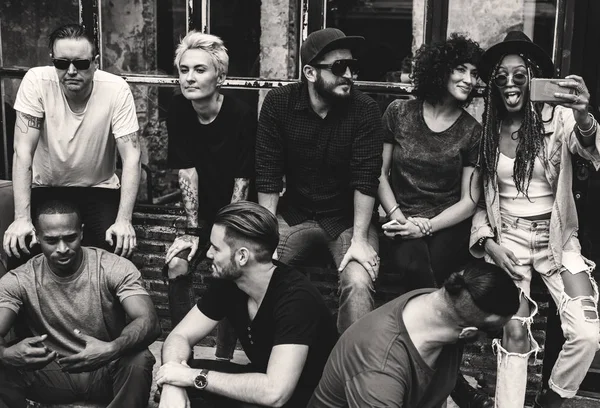 Arkadaşlar birlikte sakin