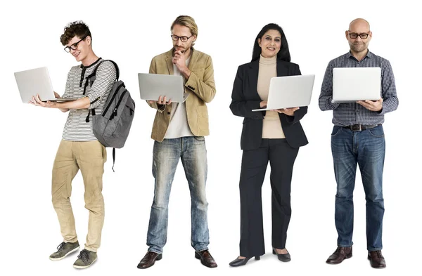 Diverse mensen met behulp van Laptops — Stockfoto