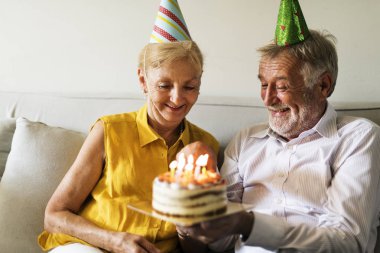 doğum günü pastası holding üst düzey Çift