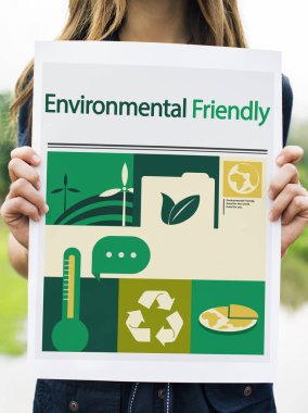 kadın holding tasarlamak 