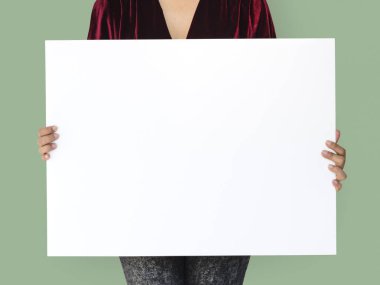 kadın holding beyaz bayrak