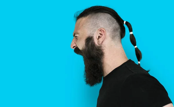 Genç adam sakal ve bıyık — Stok fotoğraf