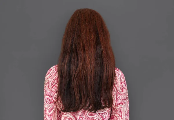 Mujer con el pelo largo — Foto de Stock