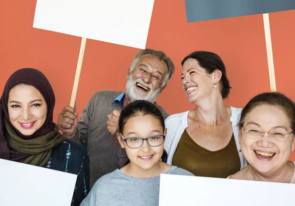 Gruppe von Menschen zusammen — Stockfoto