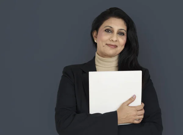 Mujer de negocios con documentos —  Fotos de Stock