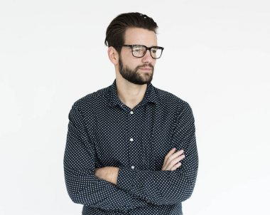 Yakışıklı sakallı adam. 