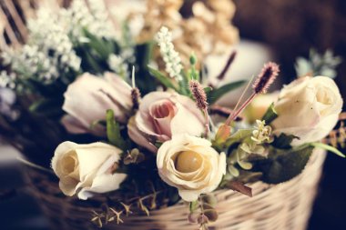 aromatik buket gül ile