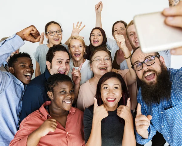 Grupo de pessoas juntas — Fotografia de Stock