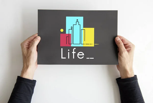 Mãos segurando anunciar cartaz — Fotografia de Stock