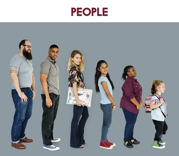 Diversidad personas cuerpo completo — Foto de Stock