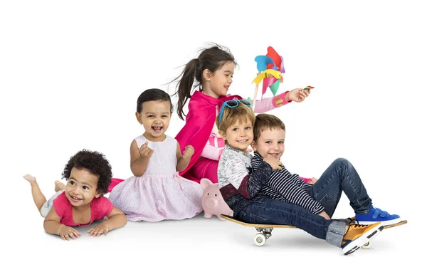 Schöne Kinder zusammen — Stockfoto