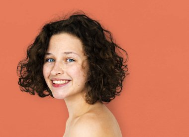 kadın çıplak omuz ile 