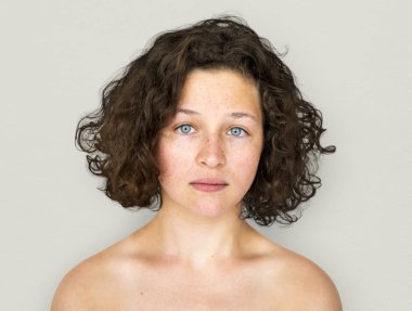 kadın çıplak omuz ile 