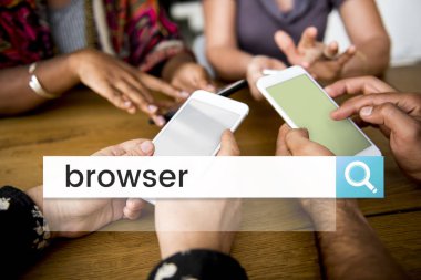 Dijital cihazlar kullanarak işçi