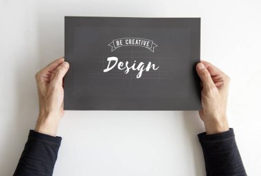 Holding eller afiş ilan