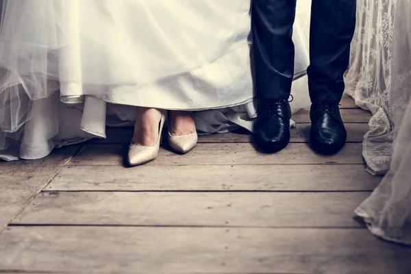 Menyasszony és vőlegény együtt — Stock Fotó