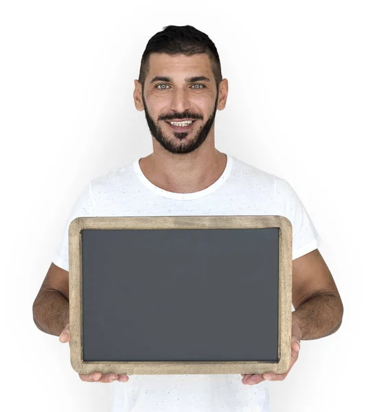 Mellanöstern man innehav chalkboard — Stockfoto