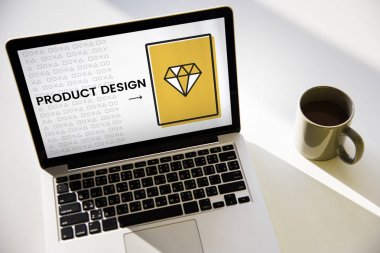 tablo üzerinde açılan not defteri