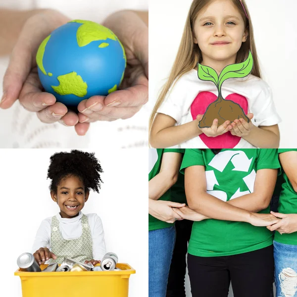 Pessoas com sinais de reciclagem — Fotografia de Stock