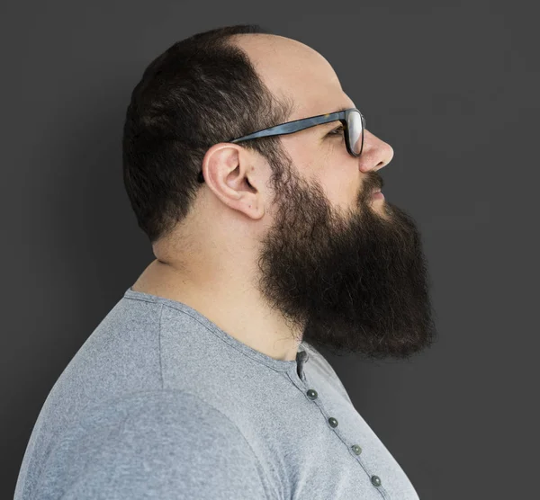 Взрослый мужчина с бородой — стоковое фото