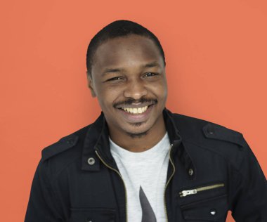 Afrikalı erkek gülümseyen