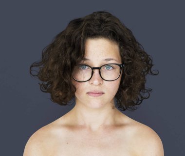 kadın çıplak omuz ile 