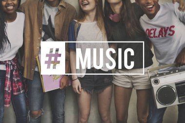 mutlu öğrenciler birlikte