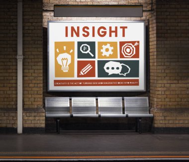 Otobüs durağı koltuklar ve reklam kurulu