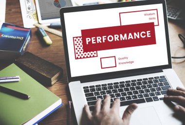 Erkek el laptop çalışma