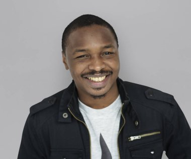 Afrikalı erkek gülümseyen