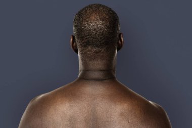 Gömleksiz Afrika adam Studio