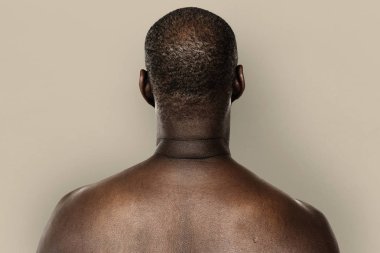 Gömleksiz Afrika adam Studio