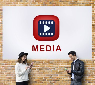 Akıllı telefonlar kullanarak çift