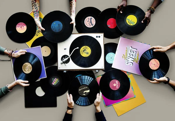 Tabla con discos de vinilo — Foto de Stock