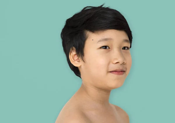 Nu poitrine asiatique garçon — Photo