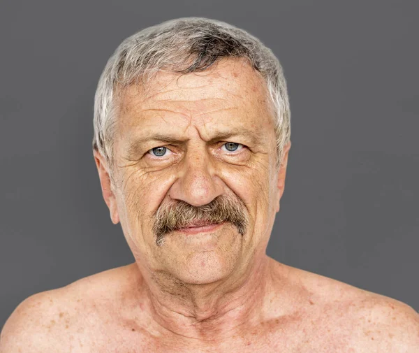 Старший чоловік з вусами — стокове фото