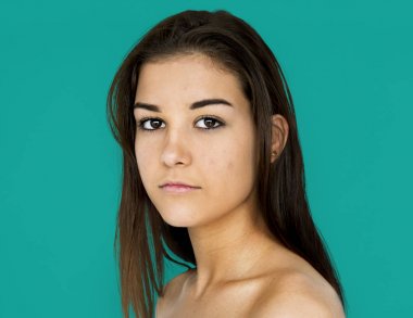 Kadın bakan yüzü ile