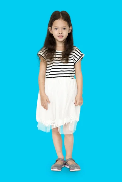 Dívka v pruhovaném tričku a sukni — Stock fotografie