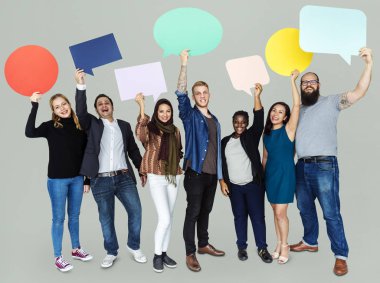 Bir grup insan bir arada